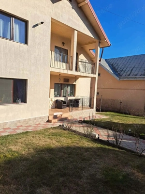 vand casa an valea lupuli an iasi 1000m2 cu tot si util 240 m 2 se vine cu tot ce este anauntru  - imagine 3