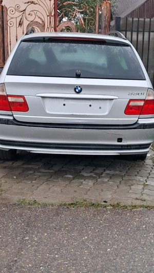dezmembrez bmw e46 330i