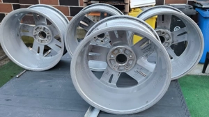 Vand Jante 17" Volvo S40 generatia a 2-a compatibil S60 V60 S80 V70 S40 V40 V50 C30 C70 XC70 - imagine 6