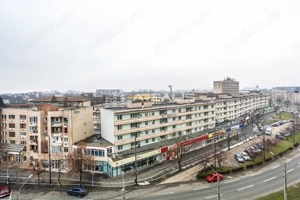 De închiriat -Apartament 3 camere, decomandat, zonă centrală - imagine 8
