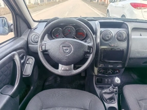 Dacia Duster  - imagine 4