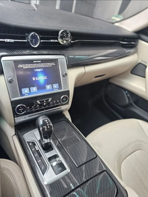 Maserati Quattroporte GTS v8 530 cai - imagine 5