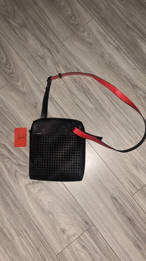 borseta Christian Loubutin