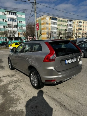 Volvo XC 60 2015 - imagine 5