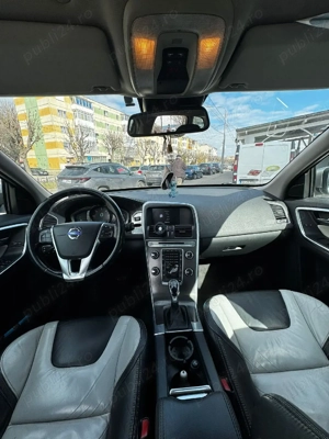 Volvo XC 60 2015 - imagine 3