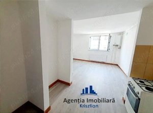 Garsoniera de vânzare în zona străzii Cloșca  - imagine 2