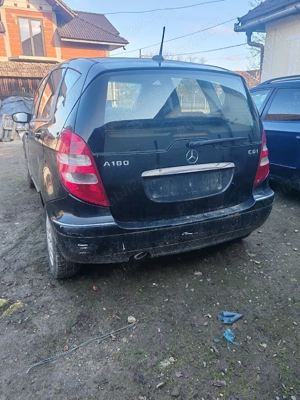 Dezmembrez Mercedes A180 2.0 CDI - imagine 4