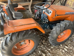 Tractoraș Antonio Carraro Di G