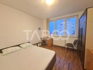 Apartament cu 2 camere si balcon de inchiriat in zona Mihai Viteazul