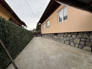 Vând Casa zona Zamora-Busteni  cu vedere la Munții Bucegi și Crucea Caraiman. - imagine 2