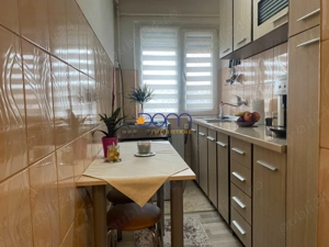 De vanzare apartament renovat si utilat - imagine 13