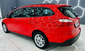FORD FOCUS - imagine 3