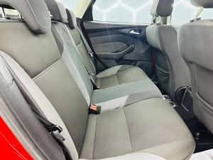 FORD FOCUS - imagine 7