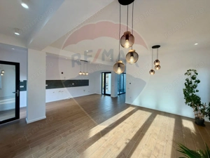 Casă / Vilă cu 4 camere de vânzare în zona Dedeman - imagine 4