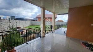Casa individuala cu 4 camere,3 bai,Sacalaz