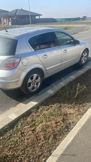Opel astra - imagine 2