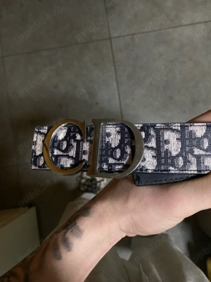 vand curea Cristian Dior urgent 