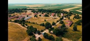 Ferma complet utilată – 30 ha teren comasat cu 11.500mp grajduri renovate Timiș – Comuna Biled