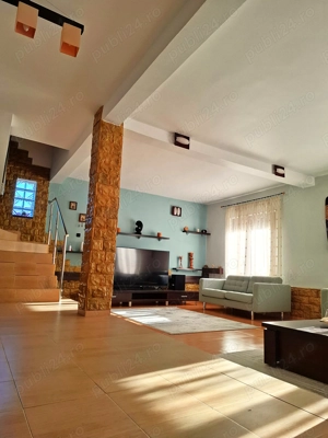 Proprietate completă gata de mutat: casă + 2 apartamente + piscină, curte  - imagine 14
