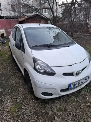 Vând auto Toyota Aygo an 2010 benzina gpl - imagine 7