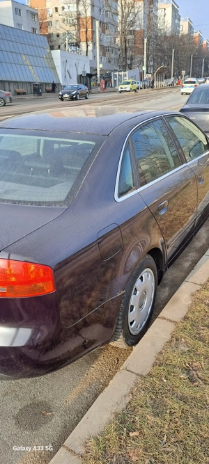 Vand Audi A4,an fabricatie 2007,1,6,intretinuta.perfect functionala.3000e neg.Tel   - imagine 3