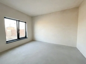 Duplex 5 camere - 365 mp teren - Asfalt - Pozitie ideala Mosnita - imagine 15