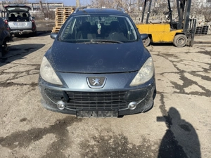 Dezmembrez Peugeot 307 SW 1.6 HDi 110Cp 80kW an 2005 Break Facelift - imagine 2