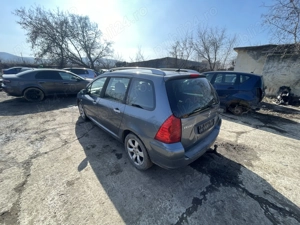Dezmembrez Peugeot 307 SW 1.6 HDi 110Cp 80kW an 2005 Break Facelift - imagine 7