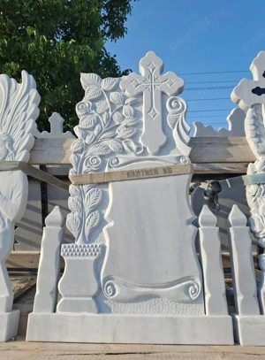 monumente funerare  - imagine 3