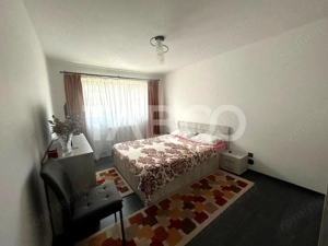 Apartament 3 camere de vanzare decomandat 72 mp zona Brana Selimbar  - imagine 4