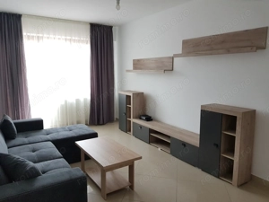 Inchiriez aparartament decomandat cu parcare privata - imagine 5