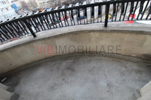 Decebal - Piata Alba Iulia - vedere bulevard - bloc mixt - 2 balcoane - imagine 12