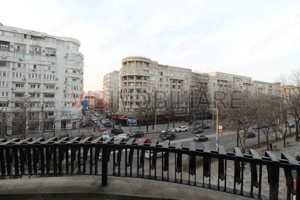 Decebal - Piata Alba Iulia - vedere bulevard - bloc mixt - 2 balcoane - imagine 13