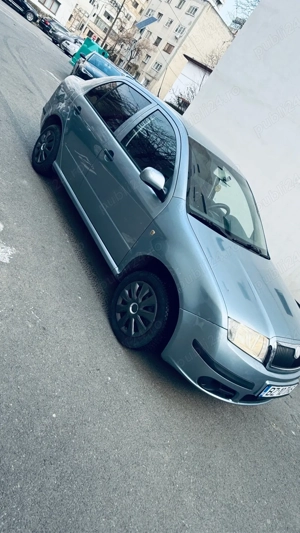 Skoda Fabia 1.2 Benzină 2005   mașină bună, 2 seturi roți - imagine 4