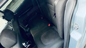 Skoda Fabia 1.2 Benzină 2005   mașină bună, 2 seturi roți - imagine 6