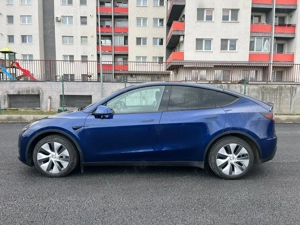 Tesla Model Y Dual Motor Long Range - imagine 4
