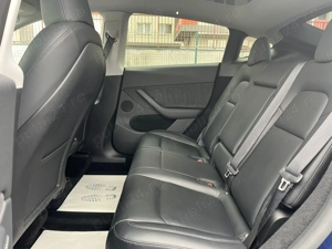 Tesla Model Y Dual Motor Long Range - imagine 10