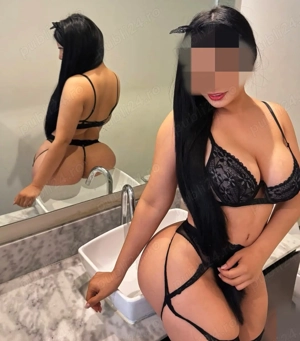 Bruneta, 29 de ani...