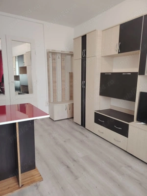 Garsoniera de vanzare