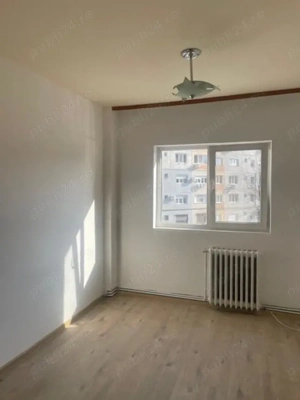 Vand apartament , 3 camere , renovat , etaj 1 , zona Unic , central - imagine 10