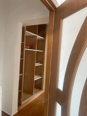 Vand apartament , 3 camere , renovat , etaj 1 , zona Unic , central - imagine 15