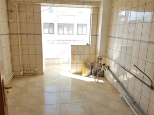 3 cam 71mp confort 1 decomandat etaj 3 Obor-Dinamo - imagine 4