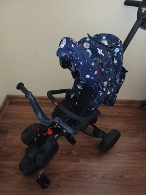 Vând tricicletă băieți. 