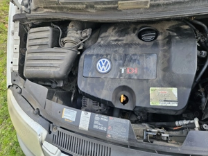 Dezmembrez  sharan 1.9 tdi 2004 - imagine 5