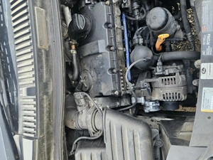 Dezmembrez  sharan 1.9 tdi 2004 - imagine 4