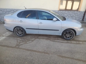 Vând Seat Cordoba 1.4 16v 2003 taxe la zii - imagine 4