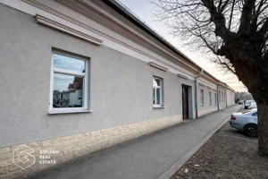 Casă individuală cu 2 apartamente de vânzare, lângă Hotel Ambasador – Dâmbovița, - imagine 9