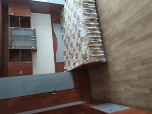 Închiriez apartament - imagine 2