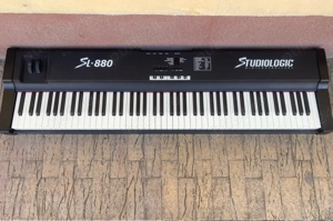 controler MIDI Fatar Studiologic SL-880