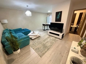 De vanzare apartament 3 camere zona Strand